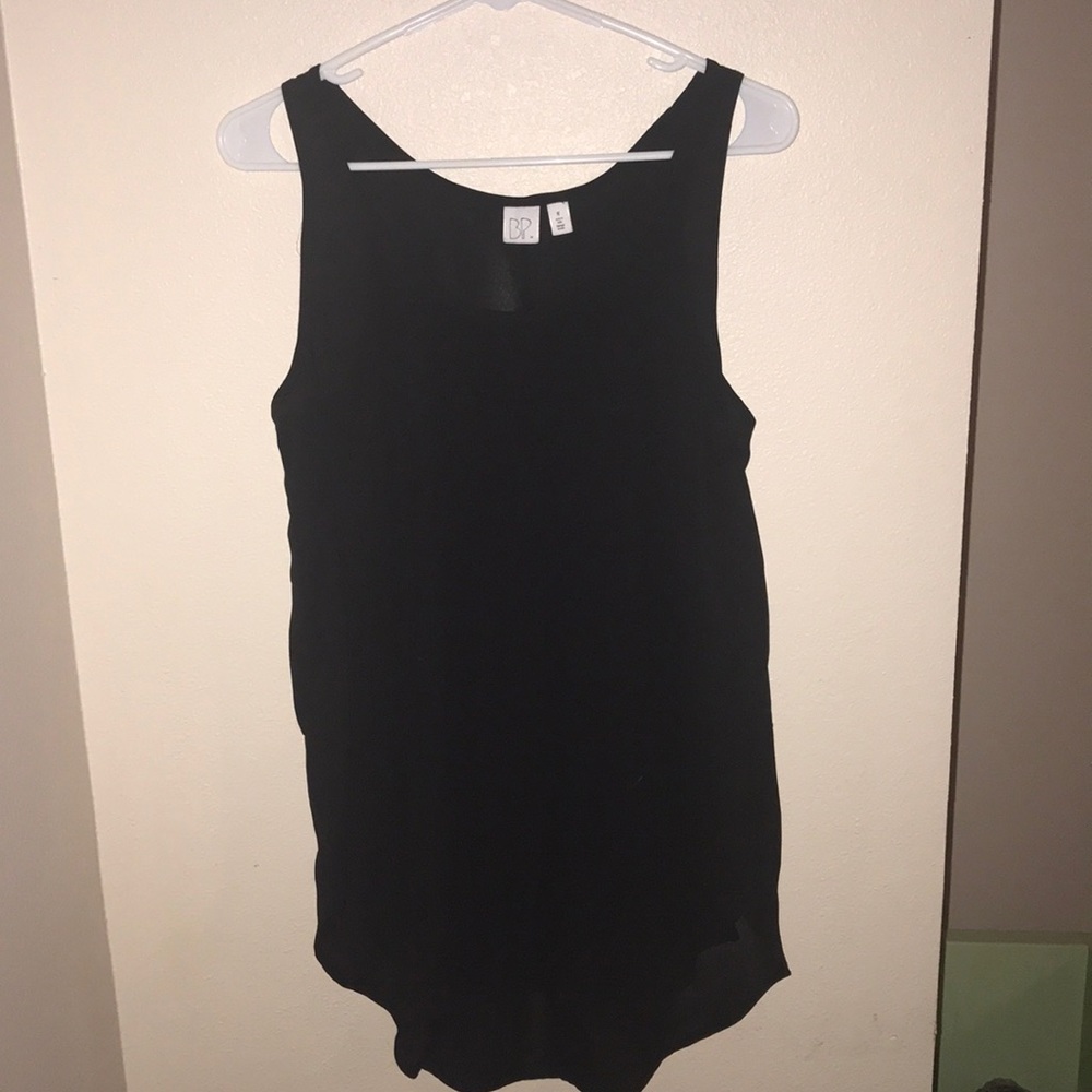 Women’s Medium Tank Top Lot